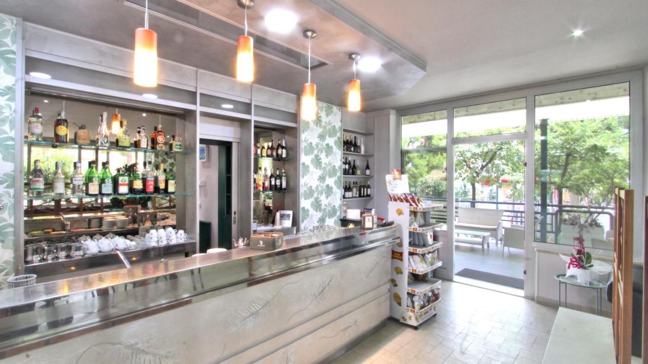 Hotel Pineta San Benedetto del Tronto Buitenkant foto