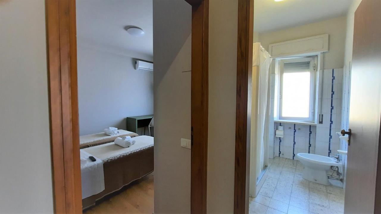 Hotel Pineta San Benedetto del Tronto Buitenkant foto