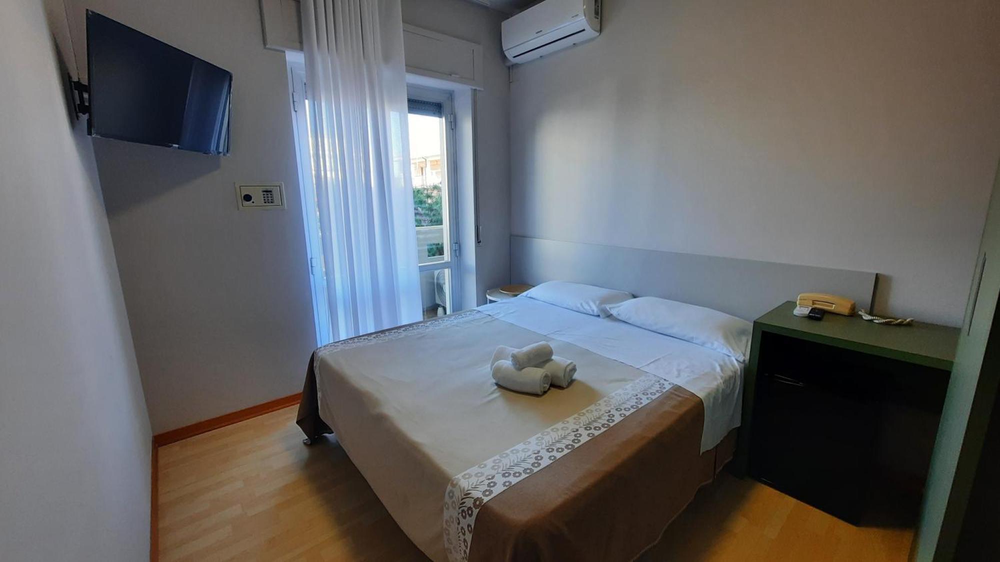Hotel Pineta San Benedetto del Tronto Buitenkant foto