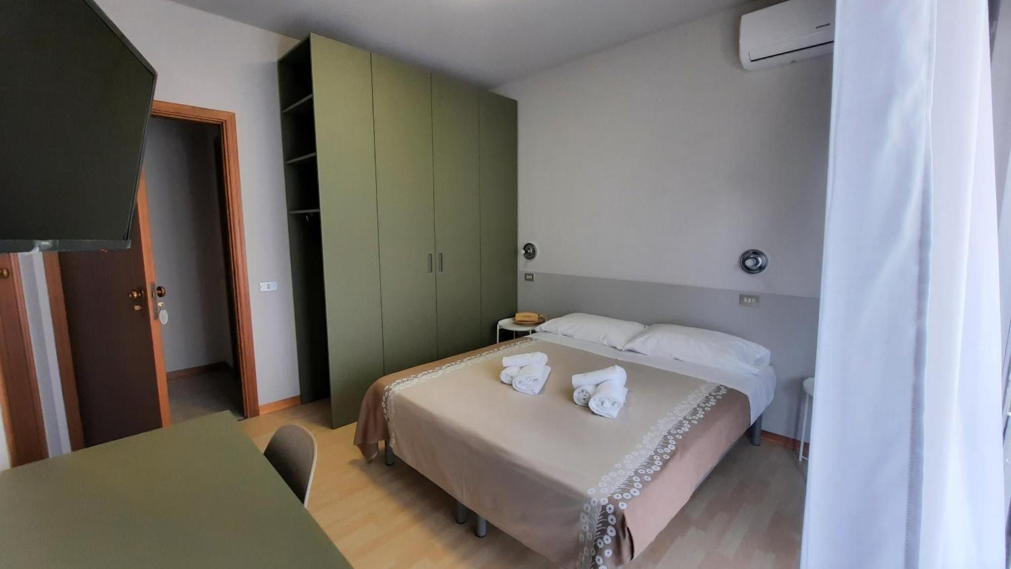Hotel Pineta San Benedetto del Tronto Buitenkant foto