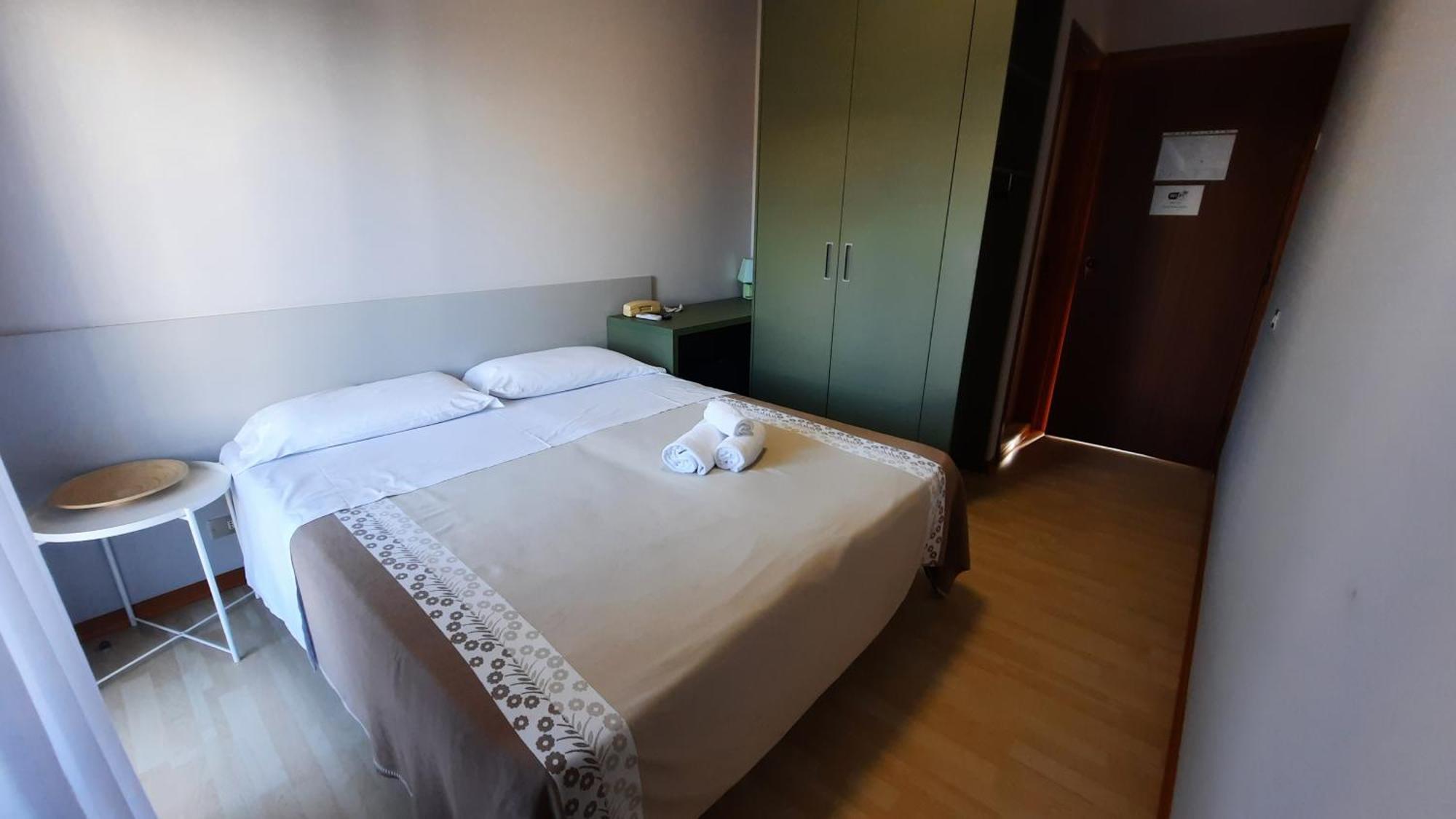 Hotel Pineta San Benedetto del Tronto Buitenkant foto